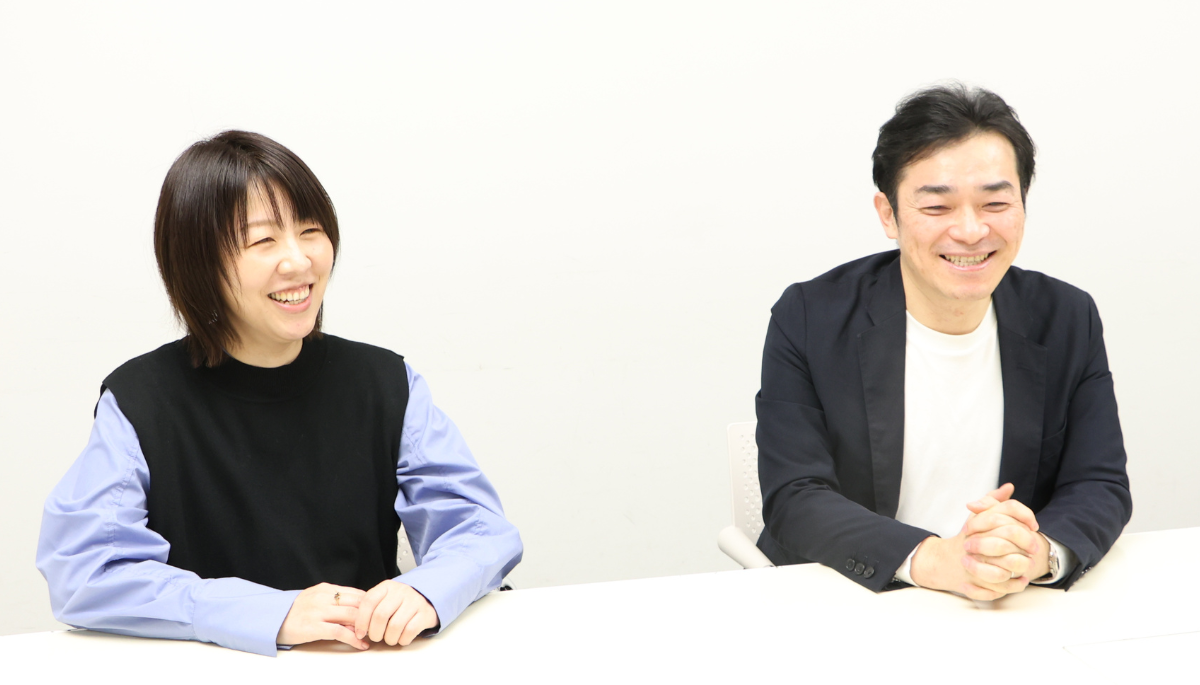 事例_花王_お二人2.png